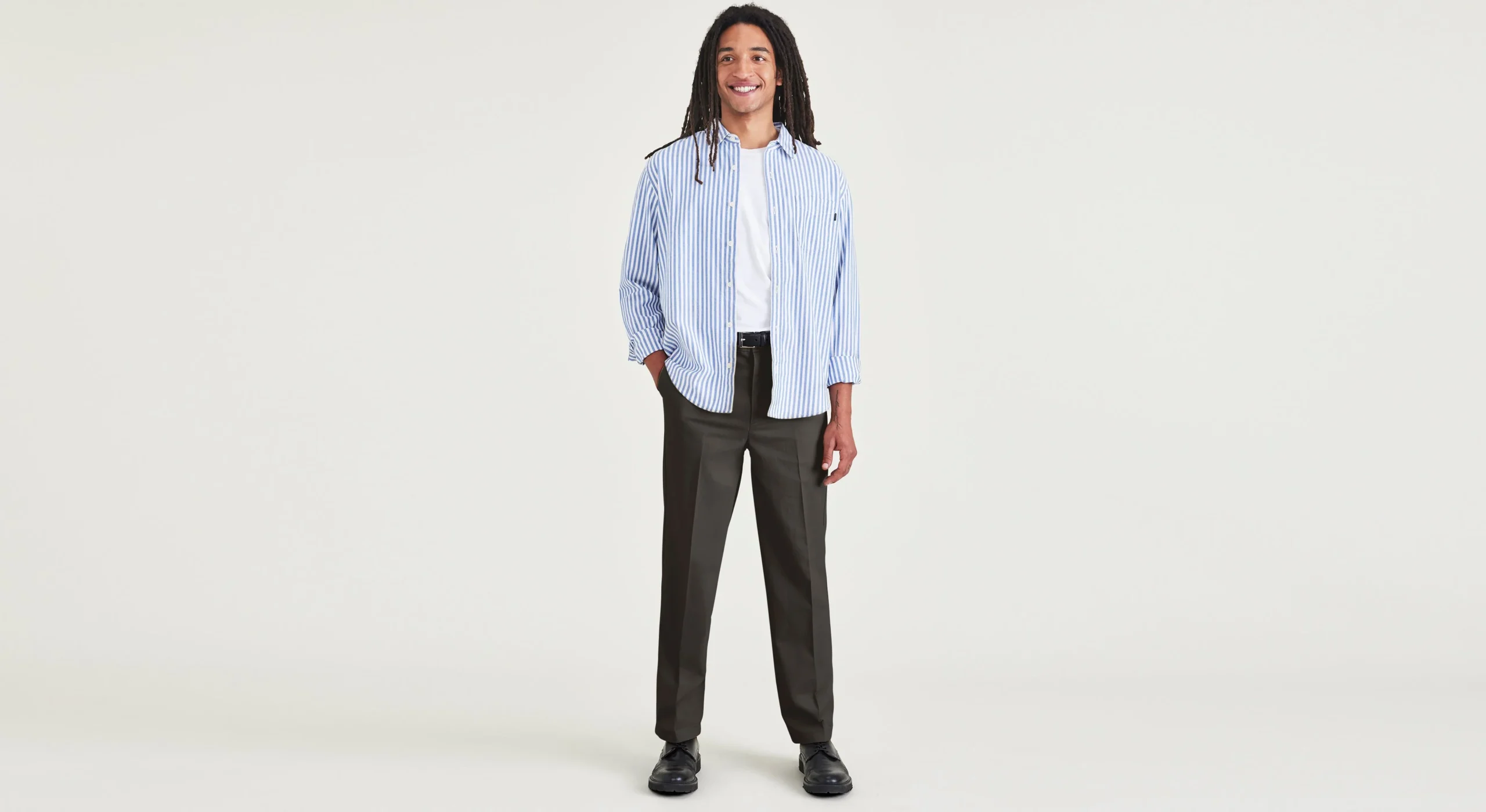 Signature Iron Free Khakis, Relaxed Fit with Stain Defender®