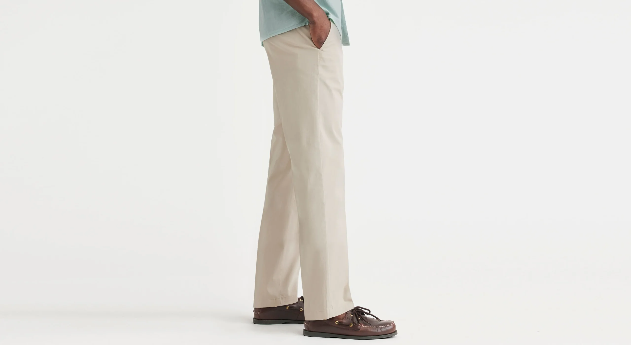 1216-original-chinos-straight-fit-3.webp Original Chinos, Straight Fit