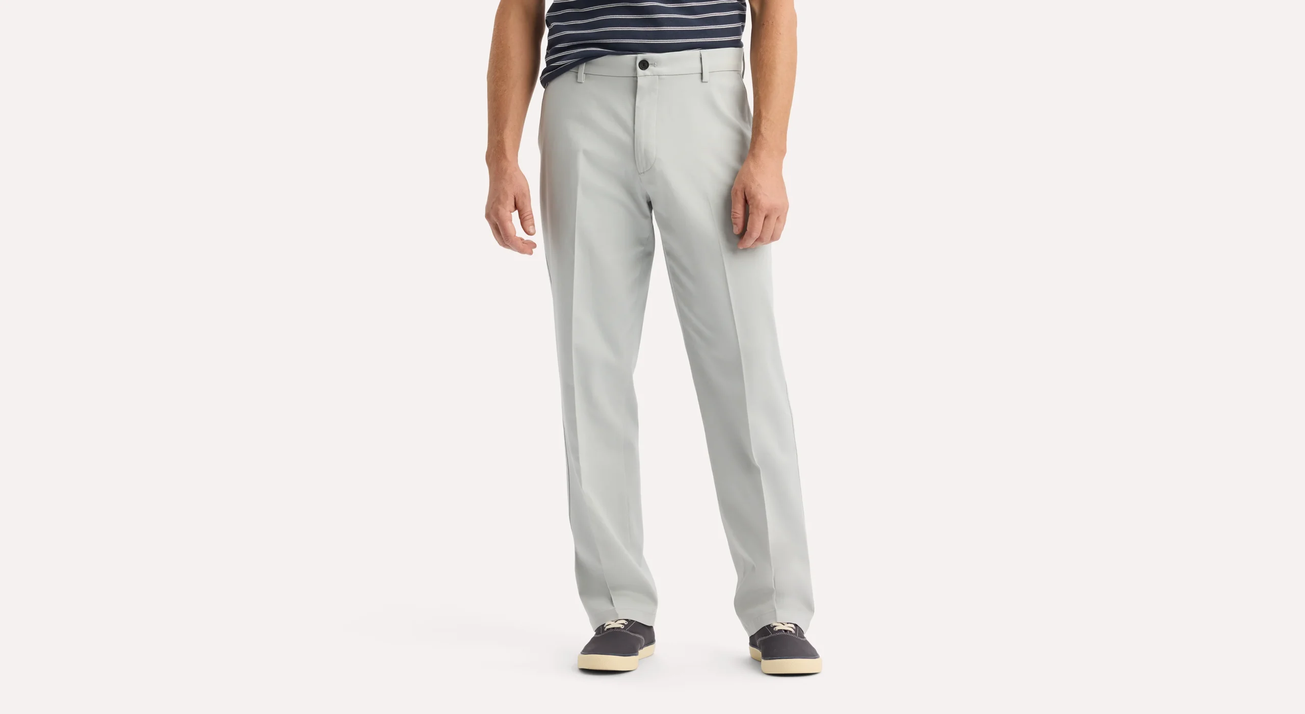2534-signature-iron-free-khakis-classic-fit-with-stain-defender--1.webp Signature Iron Free Khakis, Classic Fit with Stain Defender®