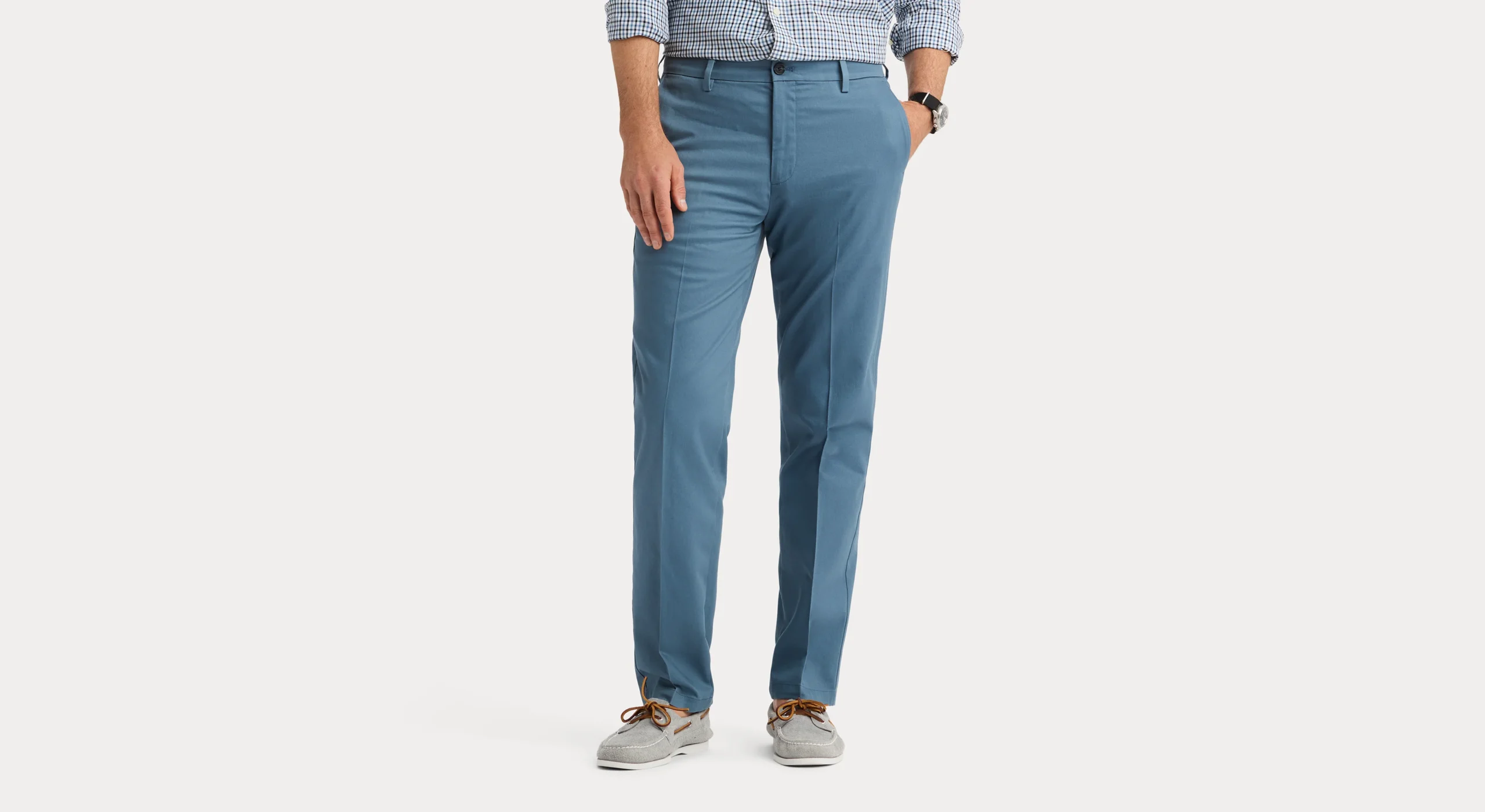 2752-signature-iron-free-khakis-straight-fit-with-stain-defender--1.webp Signature Iron Free Khakis, Straight Fit with Stain Defender®
