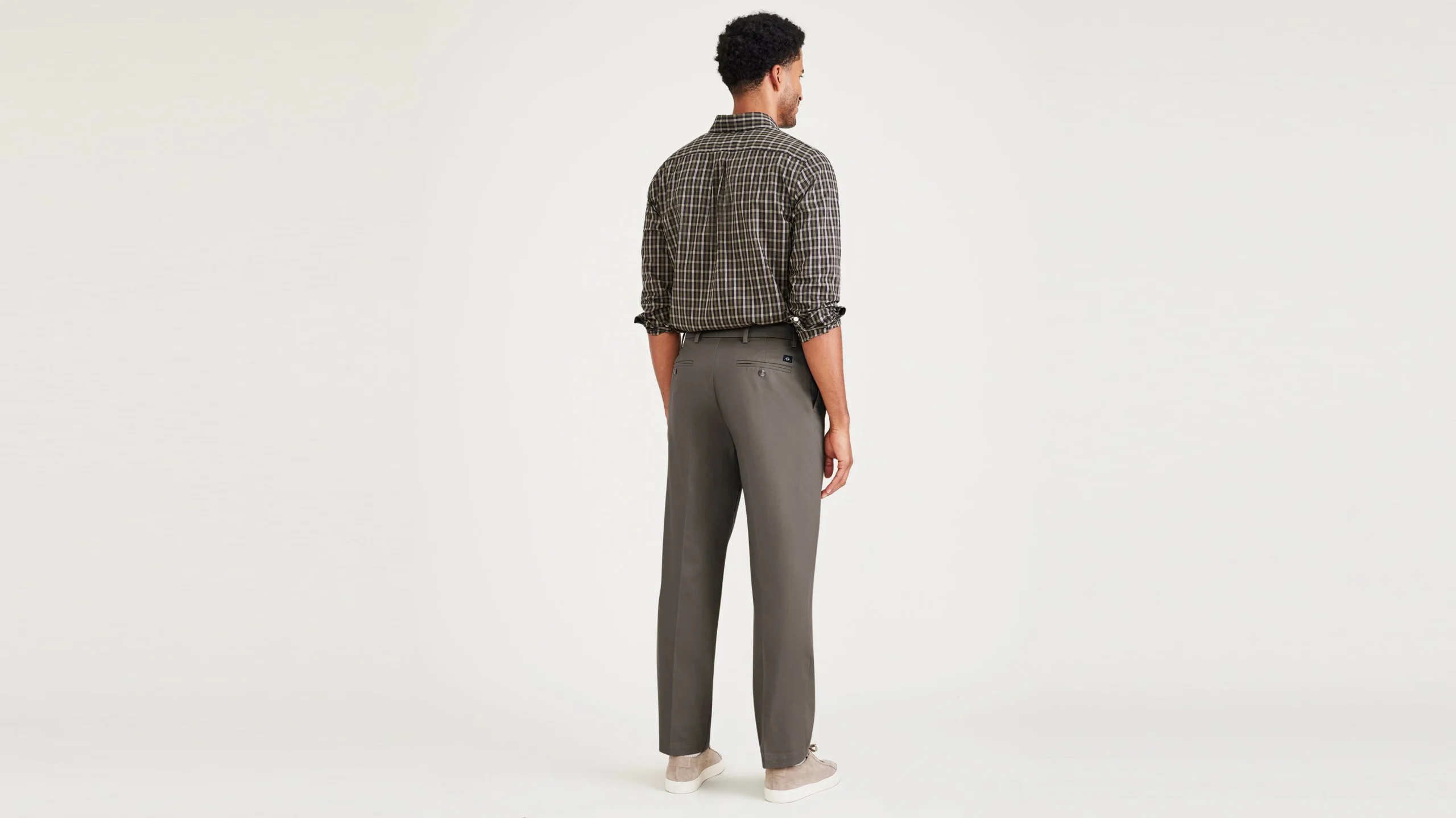 Signature Iron Free Khakis, Pleated, Classic Fit with Stain Defender®