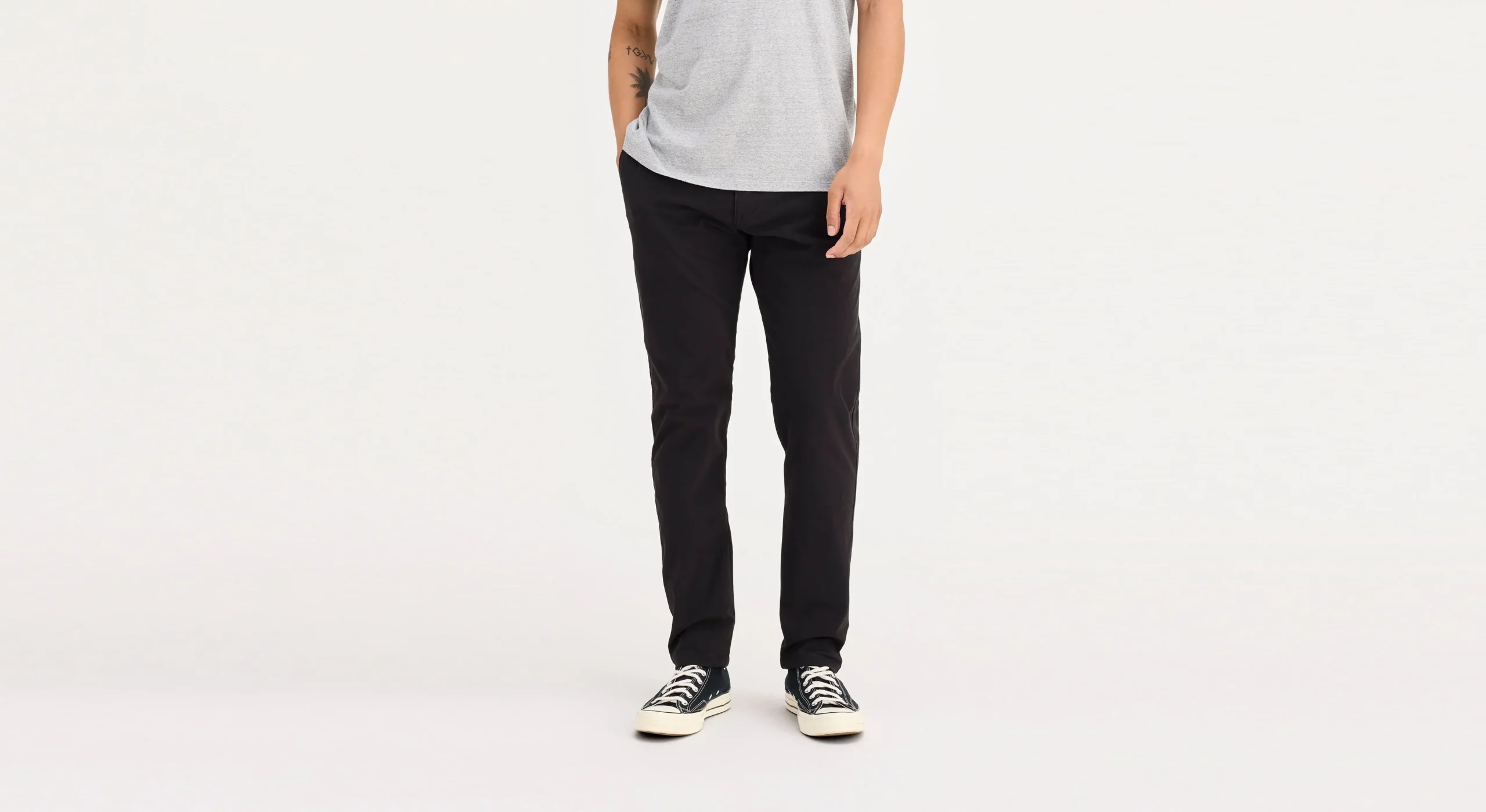 5267-ultimate-chinos-athletic-fit-1.webp Ultimate Chinos, Athletic Fit