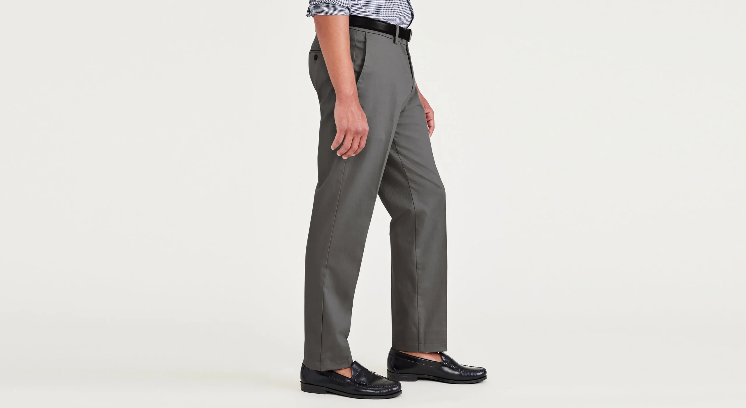 Signature Iron Free Khakis, Slim Fit with Stain Defender®