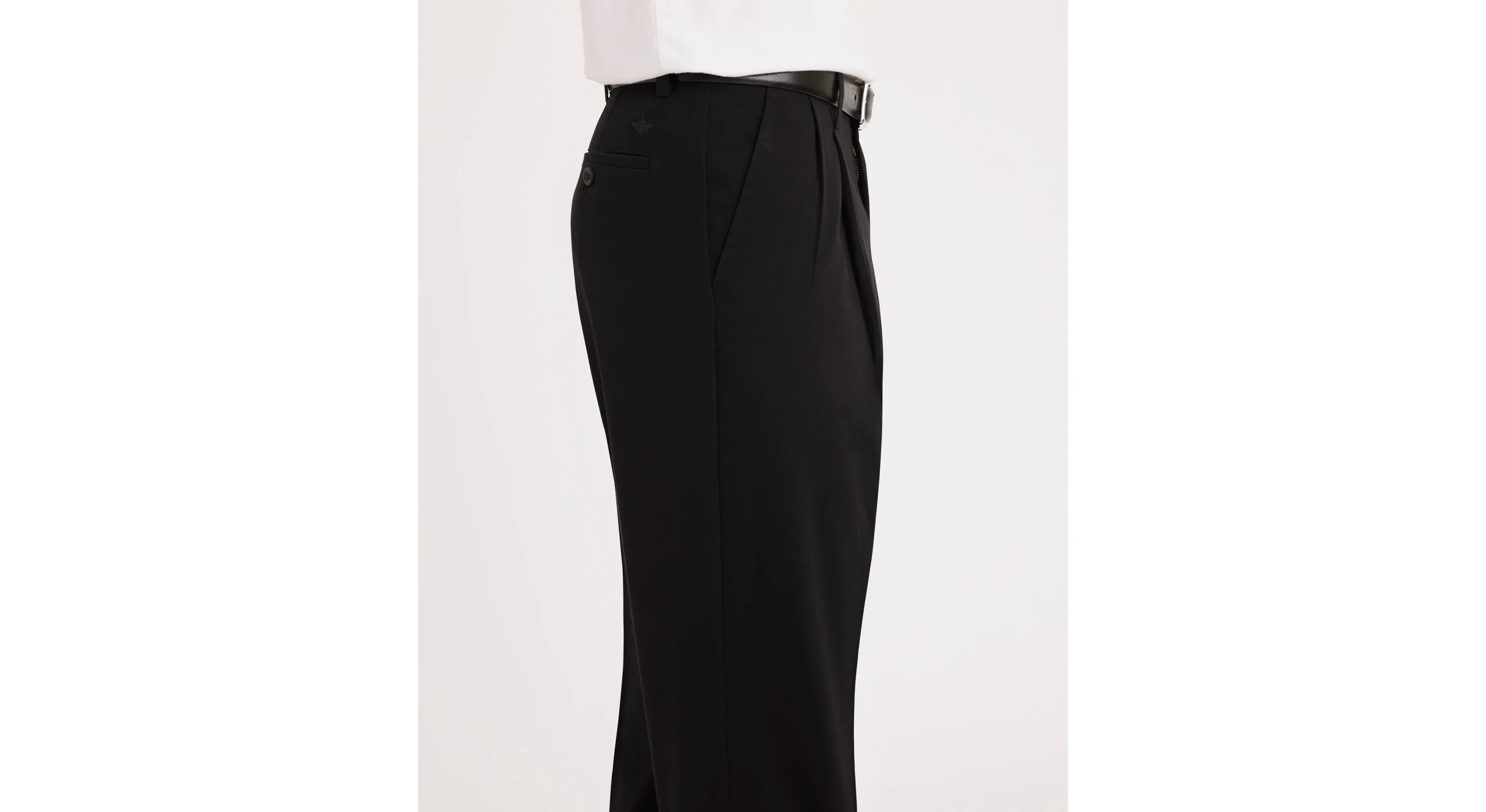 Easy Khakis, Pleated, Classic Fit