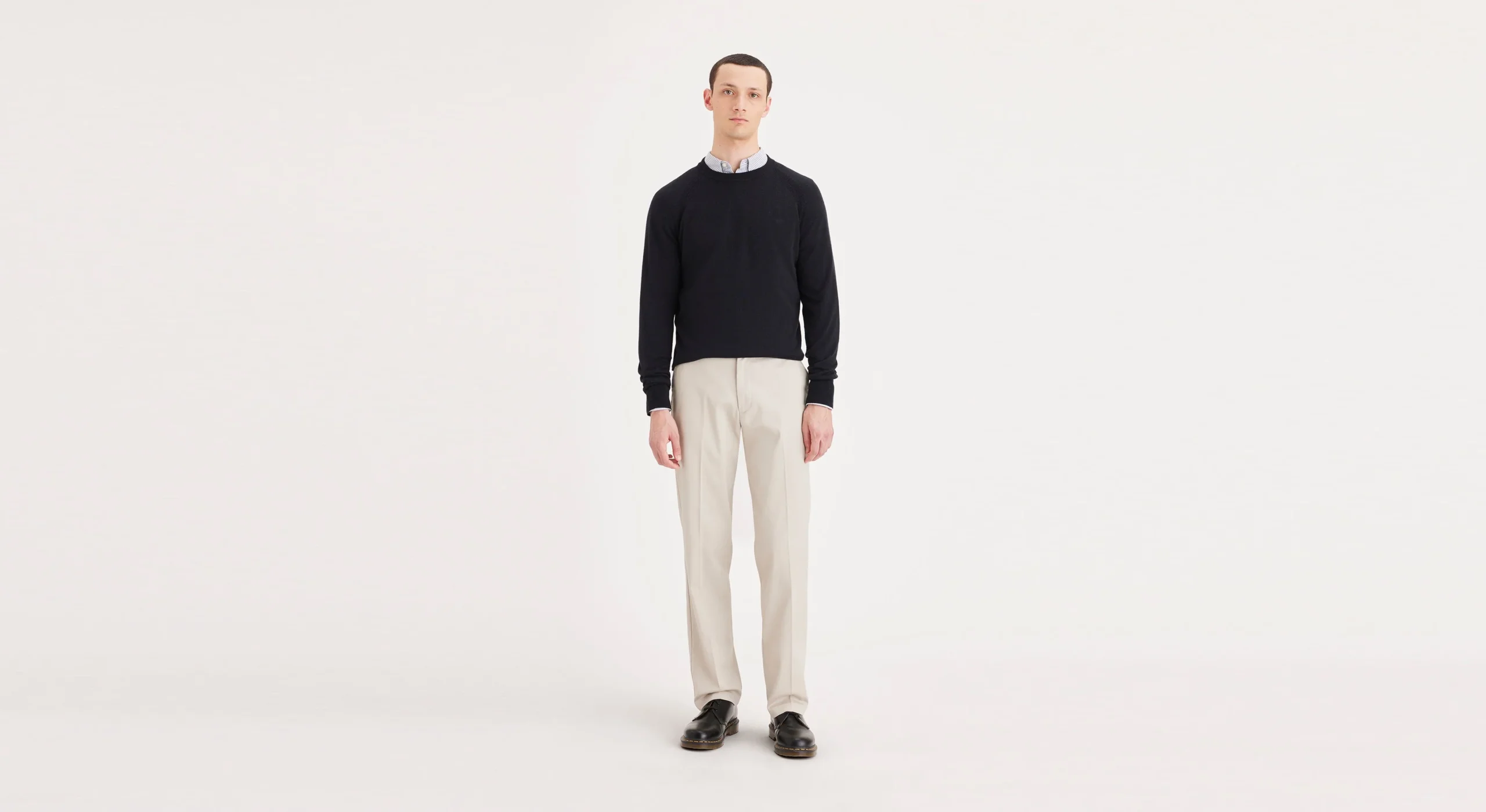7578-easy-khakis-classic-fit-1.webp Easy Khakis, Classic Fit