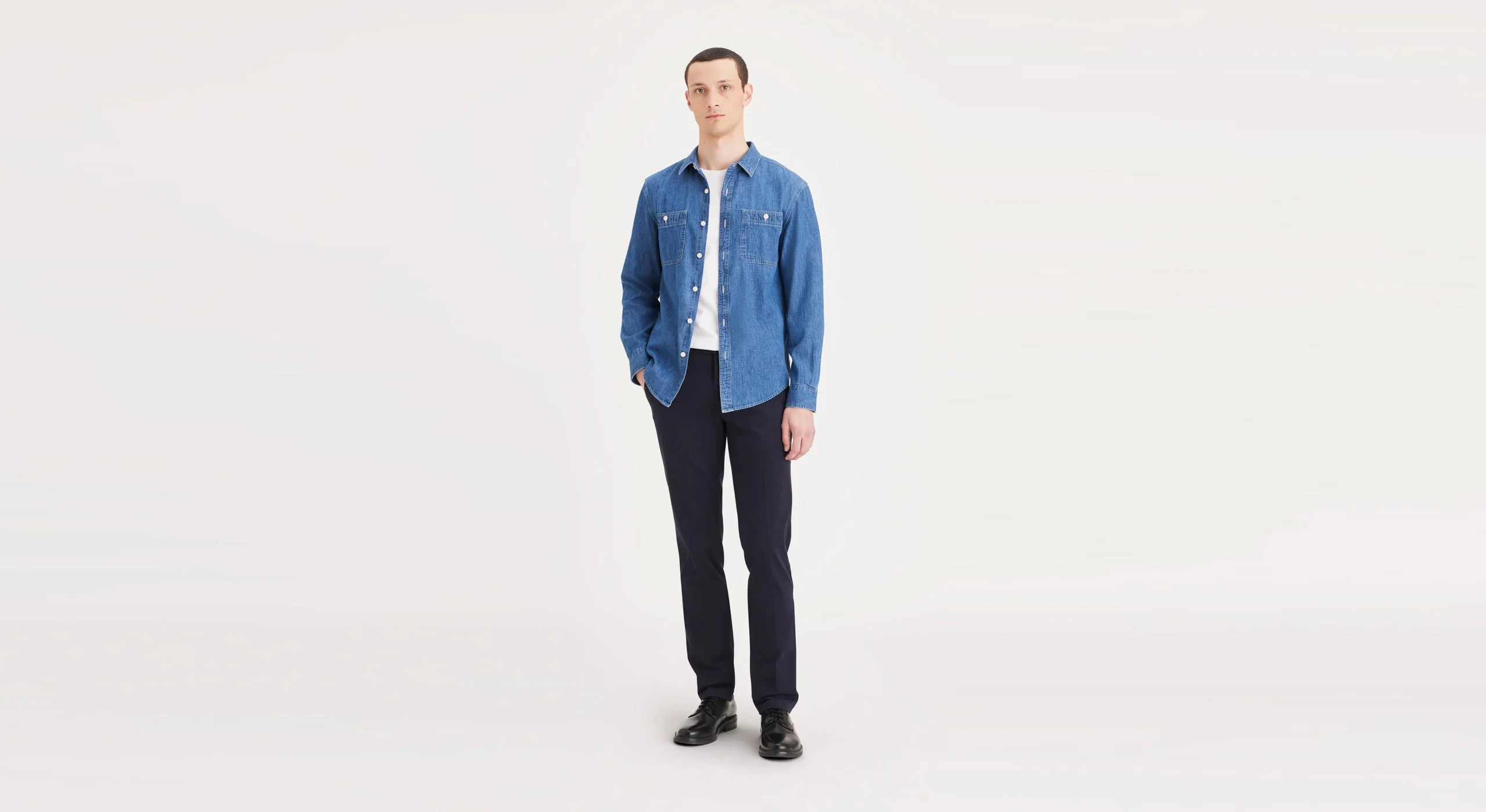 7748-easy-khakis-slim-fit-1.webp Easy Khakis, Slim Fit